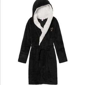 NEW cozy Victoria secret robe